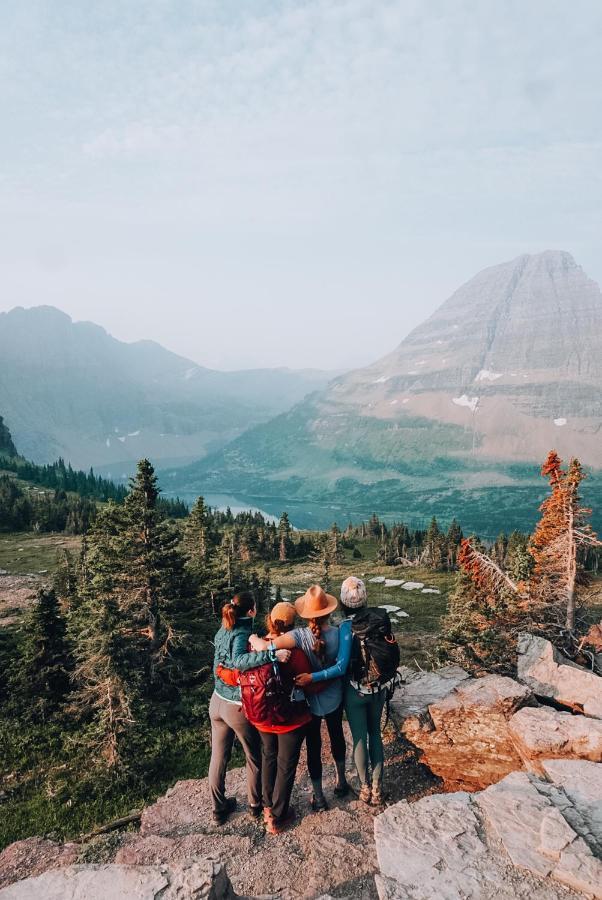 Wander Camp Glacier 호텔 Coram 외부 사진