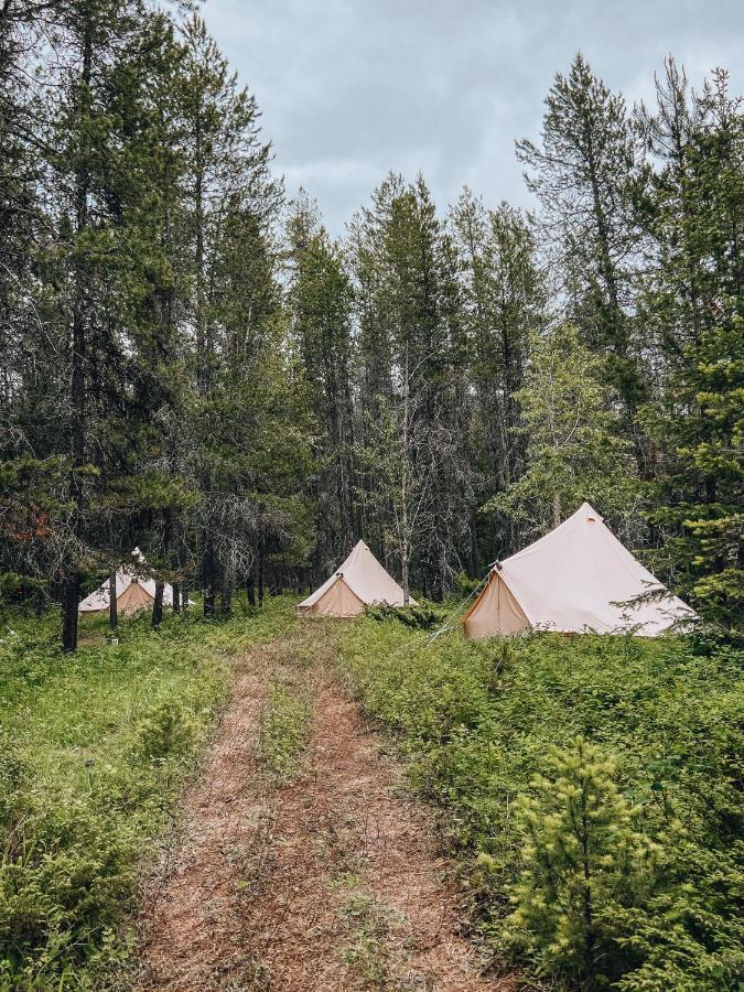 Wander Camp Glacier 호텔 Coram 외부 사진